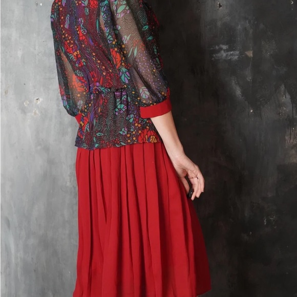 Fun 80s Pleated Midi Dress - Picture 3 of 6